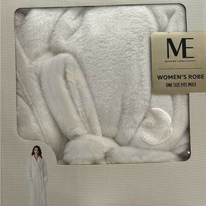 Luxurious Women’s Bathrobe White Me Time Soft